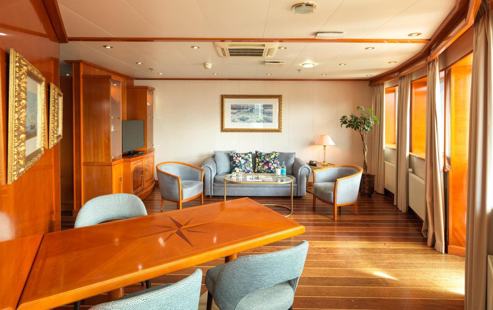 Sunborn London Yacht Hotel Eksteriør billede